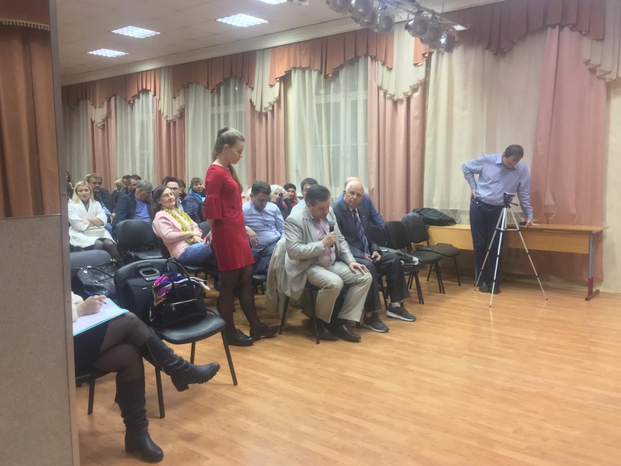 Встреча исполняющего обязанности главы управы Гагаринского района А.В. Логинова с жителями